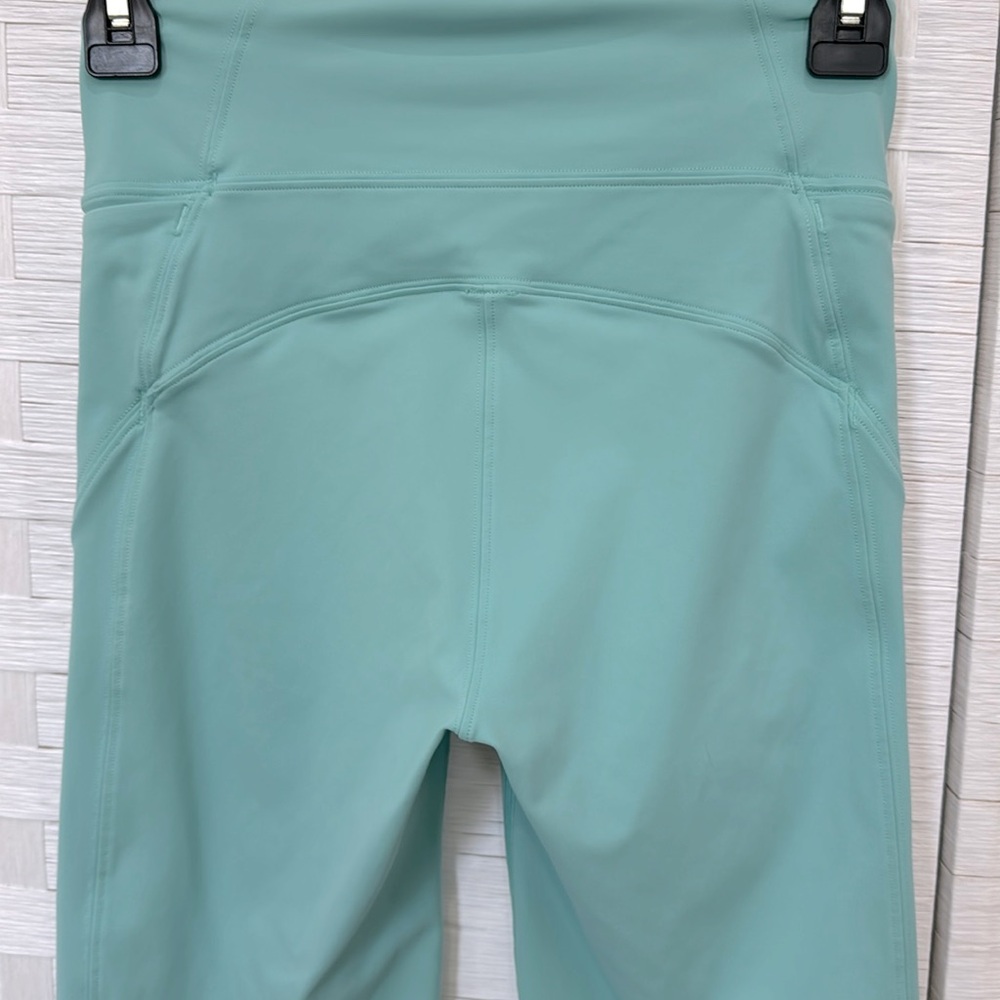 Lululemon On Pace Shorts - Picture 6 of 12